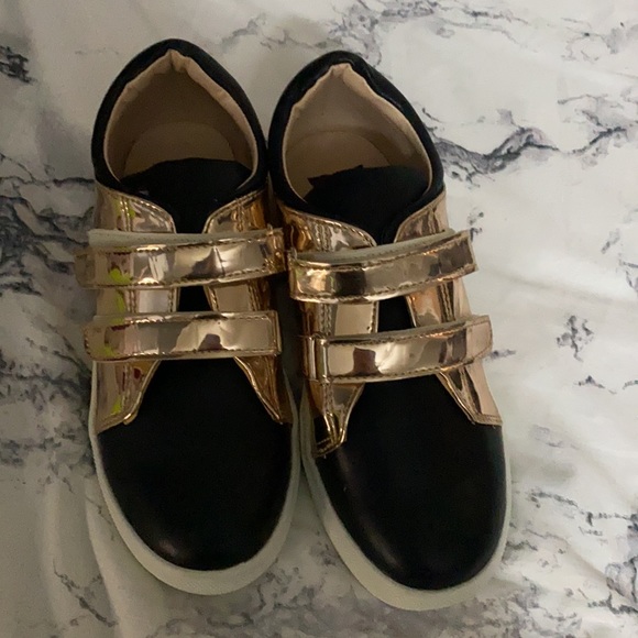 Unlisted Pt 3 - Picture 2 of 9